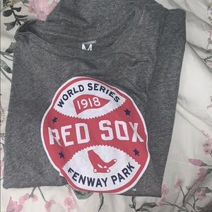 American eagle T-shirt